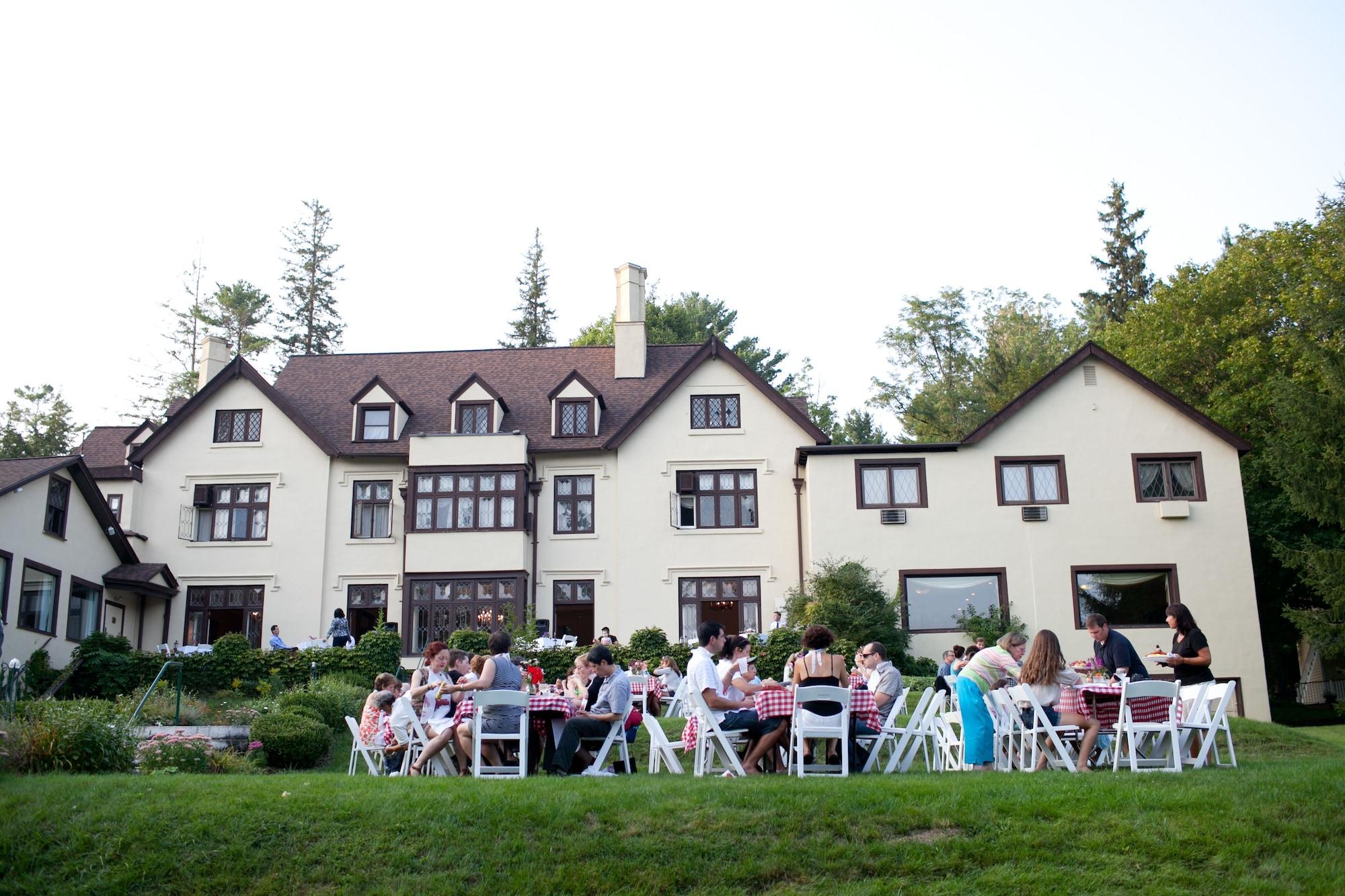 Seven Hills Inn Lenox Ngoại thất bức ảnh