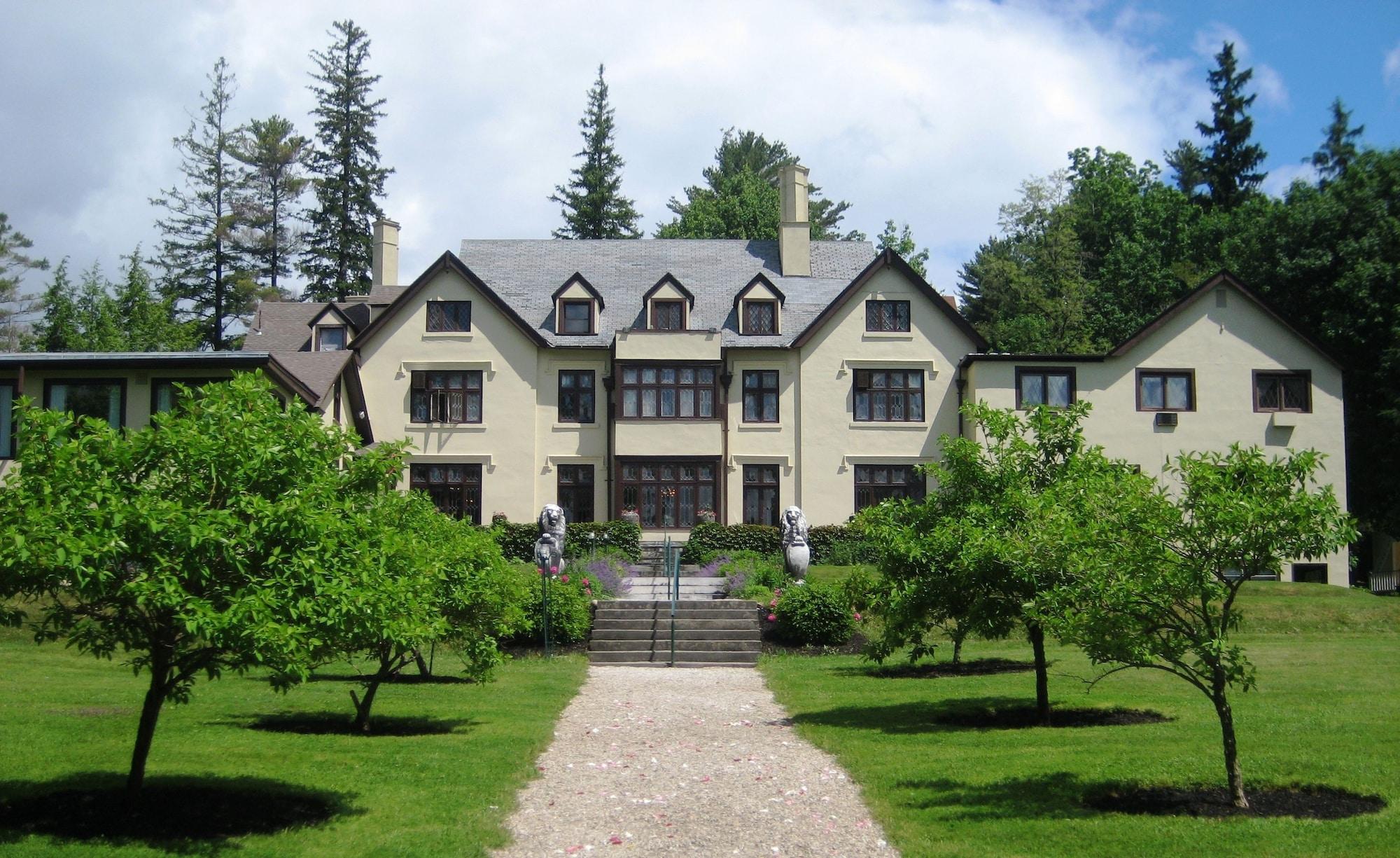 Seven Hills Inn Lenox Ngoại thất bức ảnh