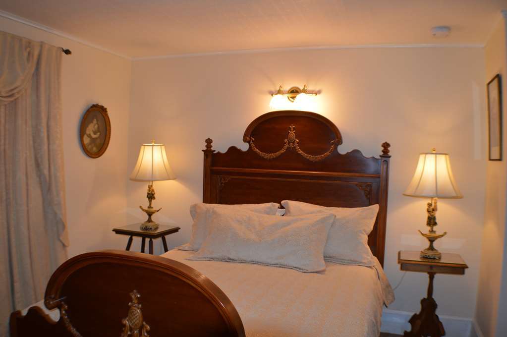 Seven Hills Inn Lenox Phòng bức ảnh