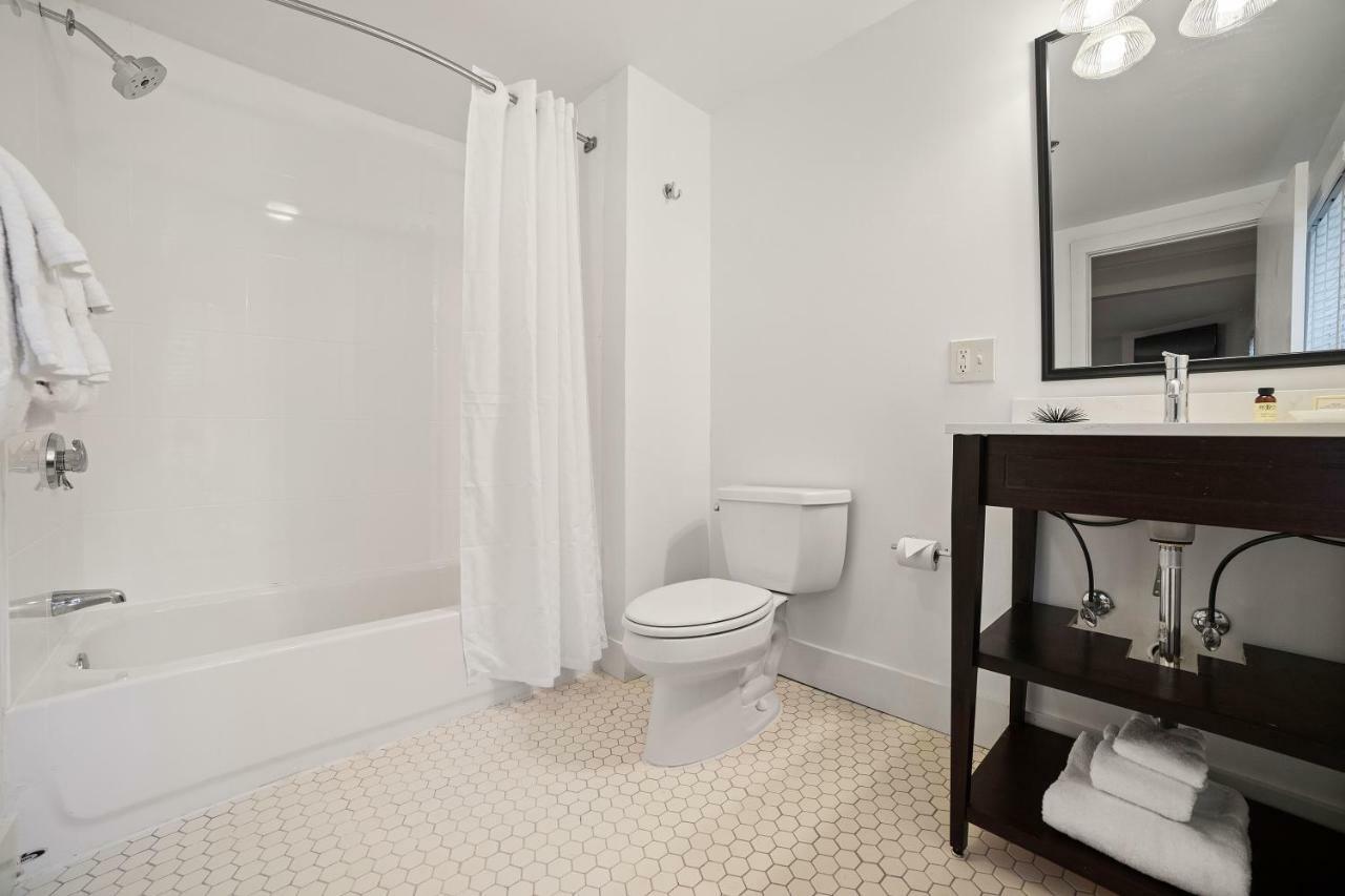 Seven Hills Inn Lenox Ngoại thất bức ảnh