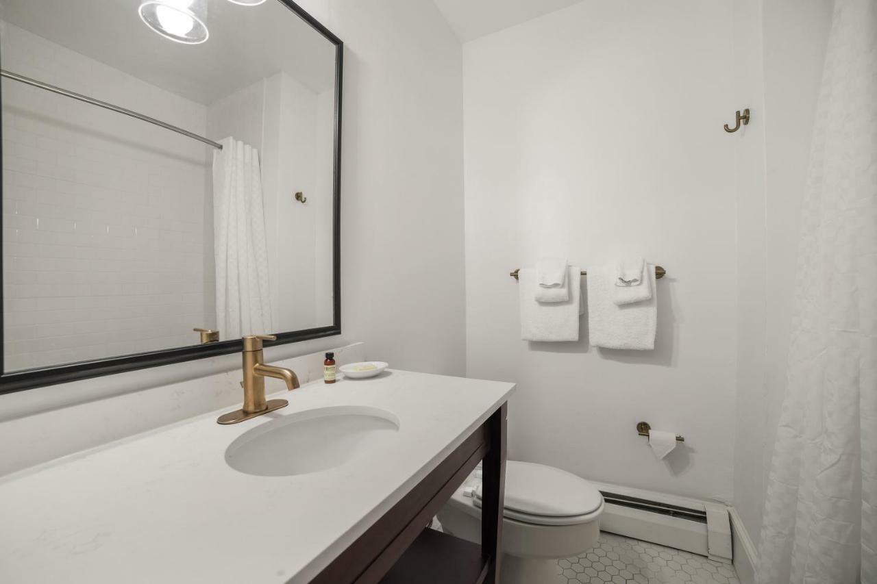 Seven Hills Inn Lenox Ngoại thất bức ảnh